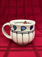 Load image into Gallery viewer, Mug Thrown mt103
